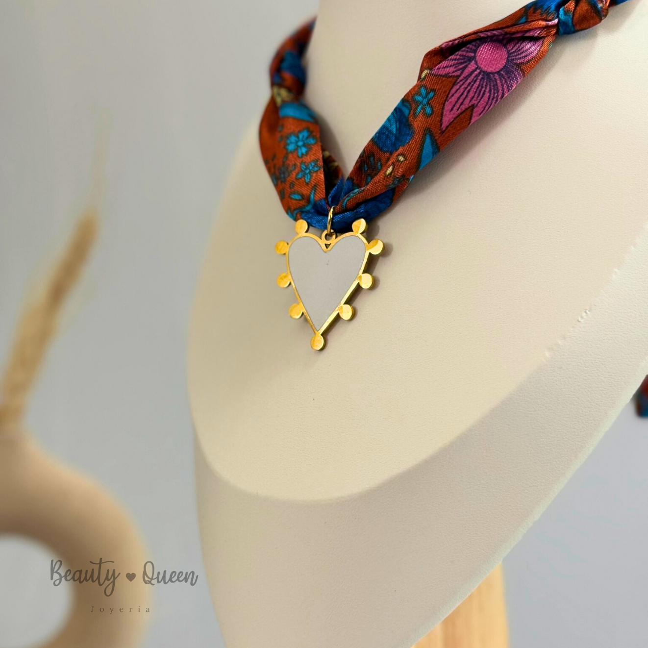 Collar Bandana Regina