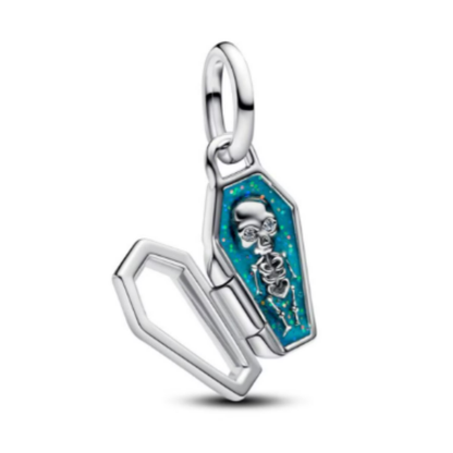 Charm Ataúd