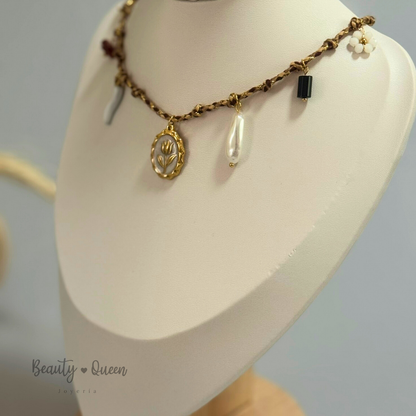Collar Bella
