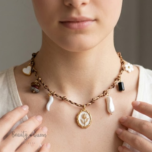 Collar Bella